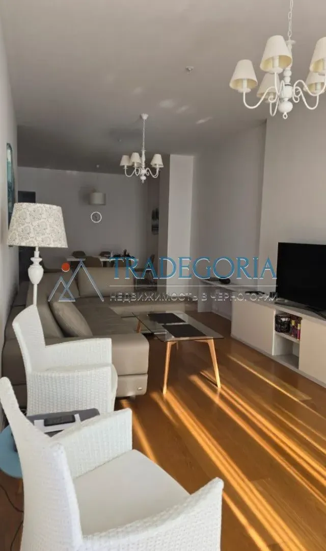 Prodaja, jednosoban stan, 77m², Budva, Crna Gora