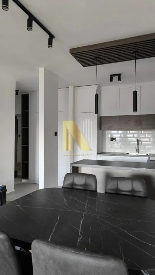Izdavanje, jednosoban stan, 51m², Adamovićevo Naselje, Novi Sad Sve Podlokacije