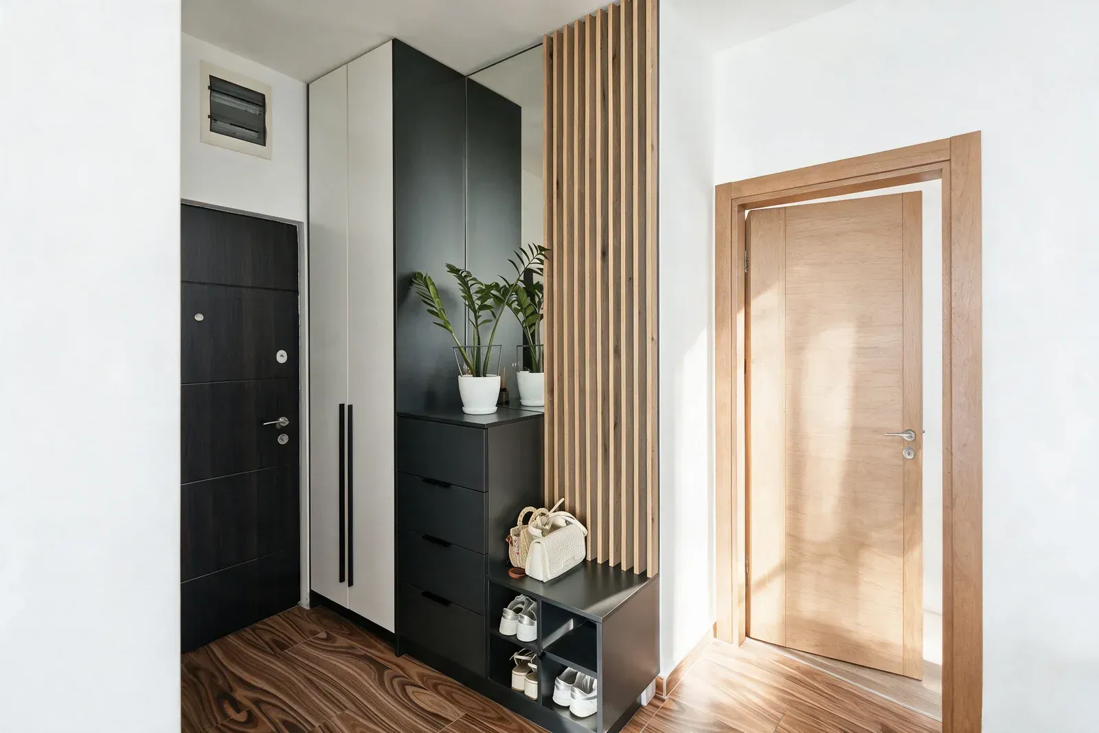Izdavanje, dvosoban stan, 48m², Budva, Crna Gora