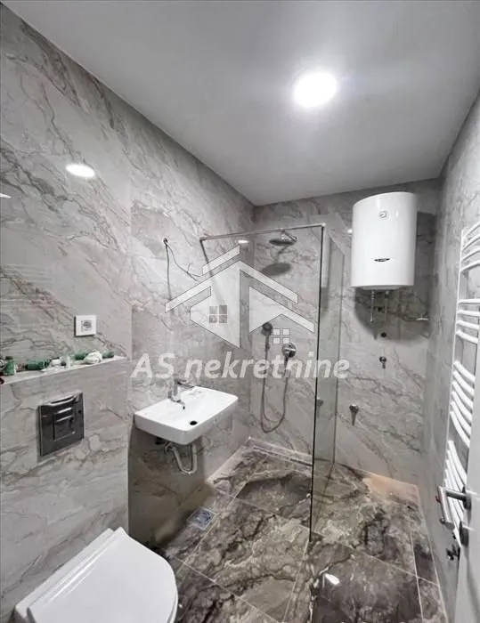 Sale, apartment, 58m², Zemun Cara Dušana, Zemun Sve Podlokacije