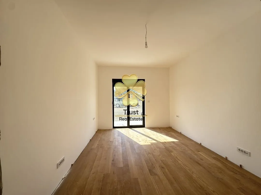 Prodaja, dvosoban stan, 84m², Zabjelo, Podgorica