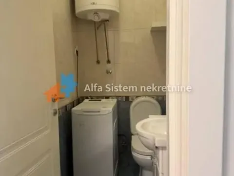 Izdavanje, trosoban stan, 106m², Vračar Hram, Vračar Sve Podlokacije - image 11