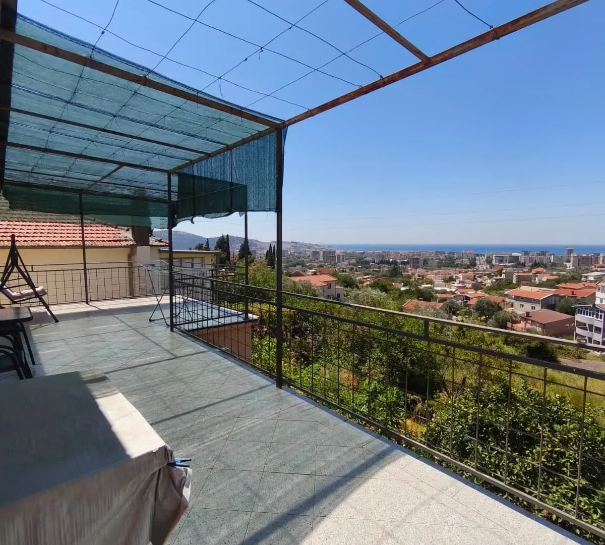 Sale, house, 170m², Bjeliši, Bar