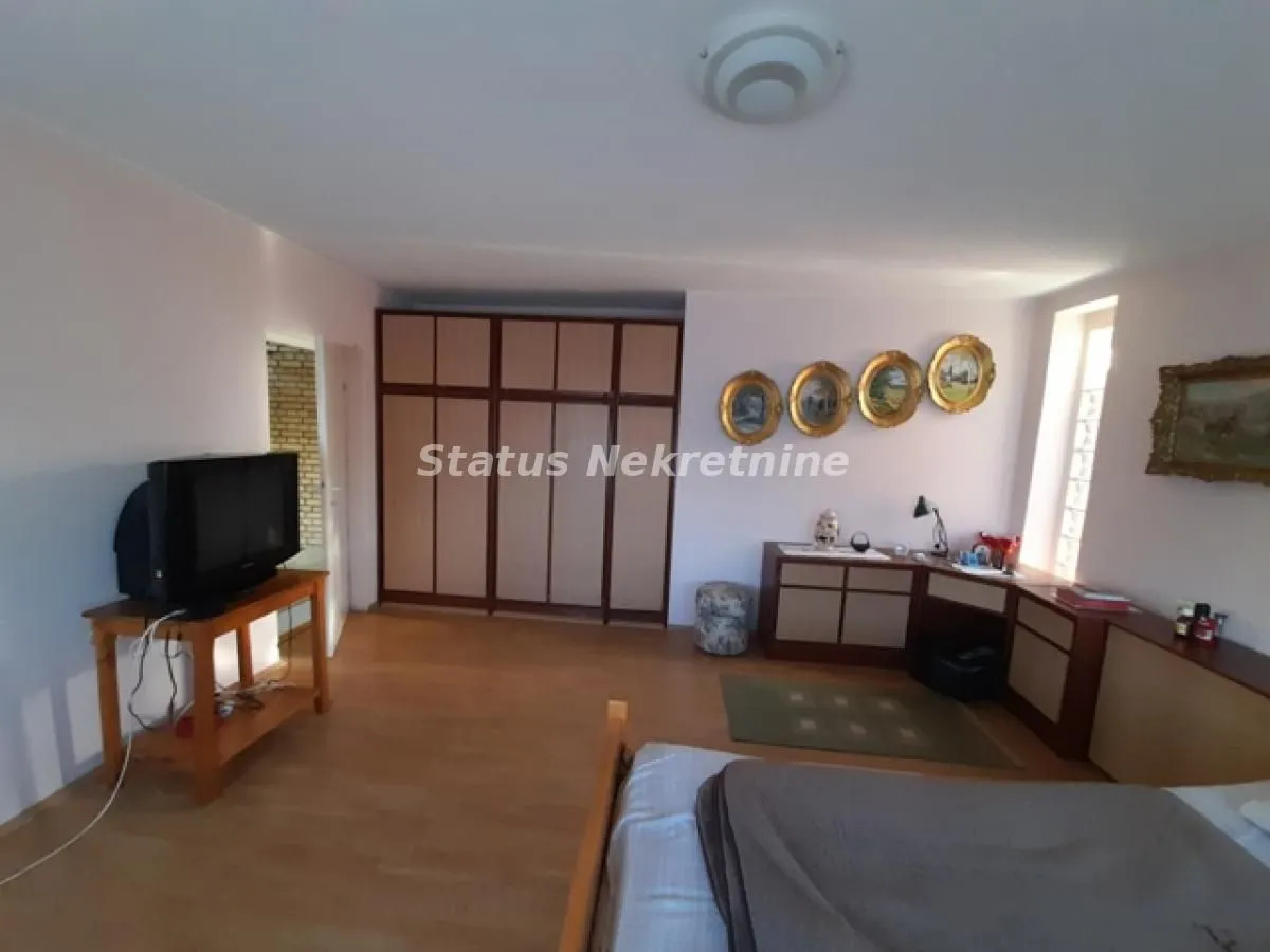 Prodaja, kuća, 360m², Sremska Kamenica, Petrovaradin