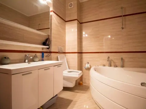 Prodaja, stan, 105m², Kotor, Crna Gora - image 8