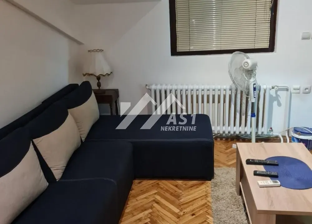 Prodaja, stan, 24m², Centar, Novi Sad