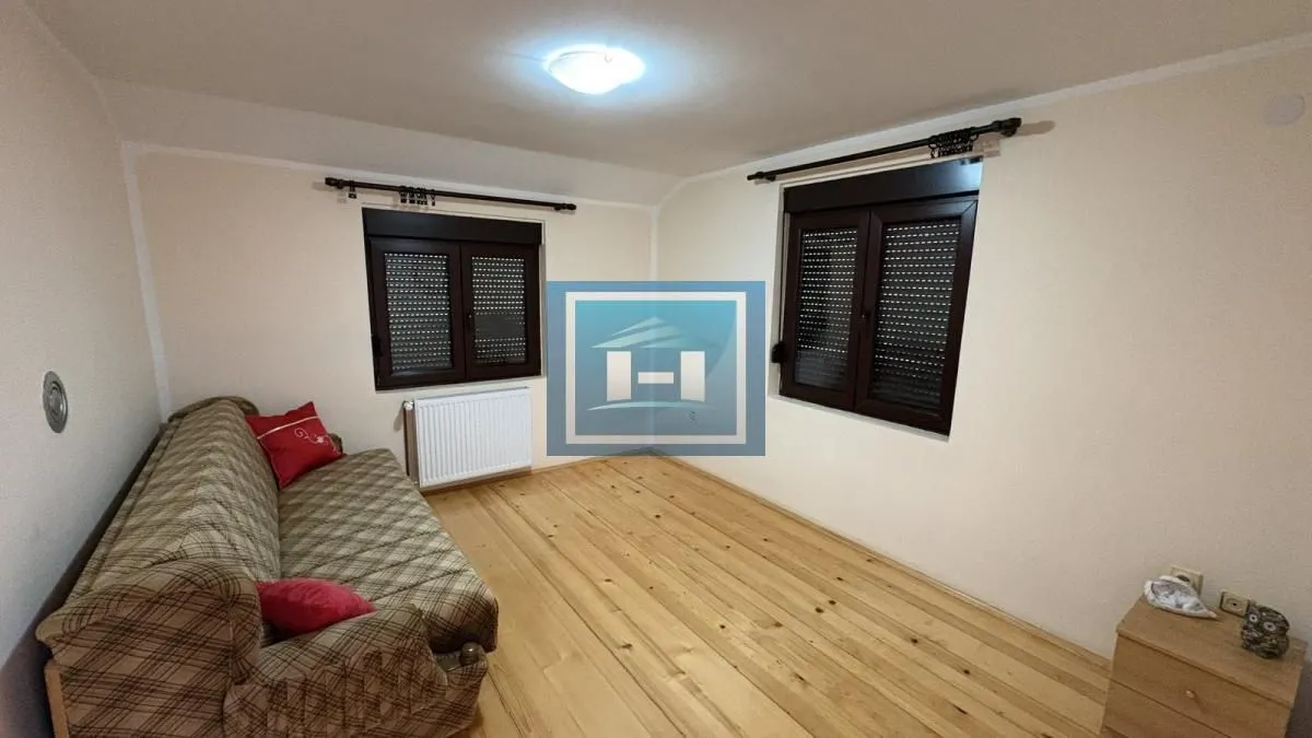Prodaja, kuća, 275m², Mali Popović, Jagodina