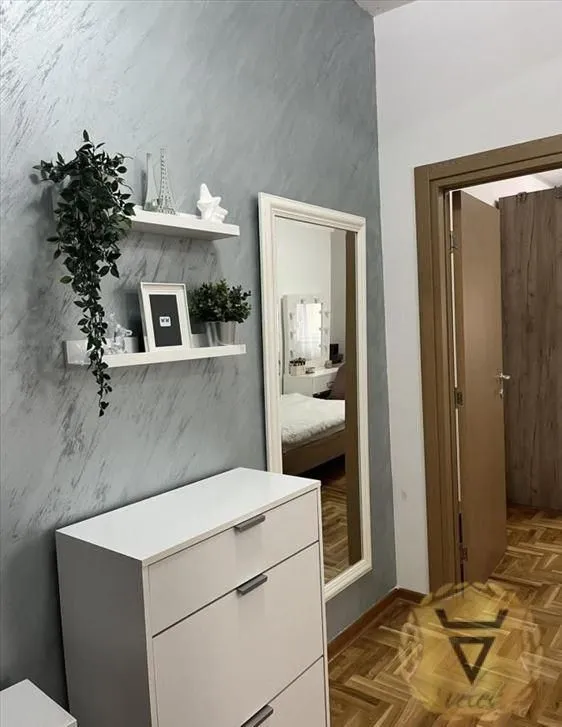 Izdavanje, dvosoban stan, 50m², Vojvode Vlahovica, Beograd