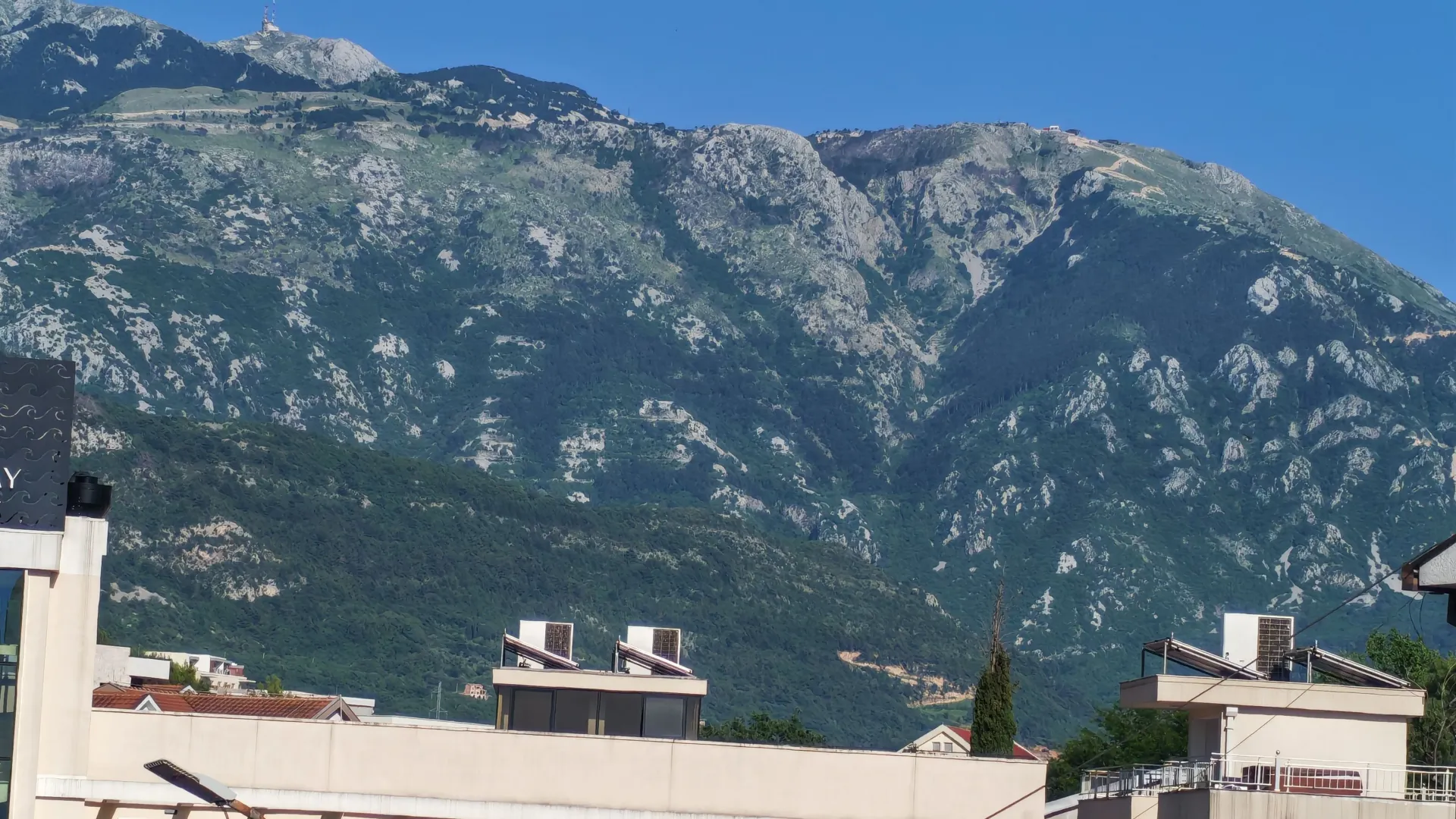 Prodaja, kuća, 242m², Kalimanj, Tivat