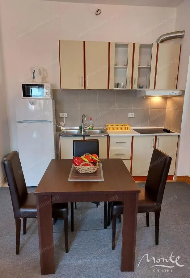 Sale, office space, 950m², Bečići, Budva