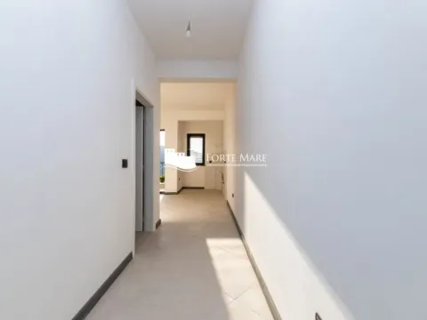 Prodaja, jednosoban stan, 41m², Kumbor, Herceg Novi - image 4