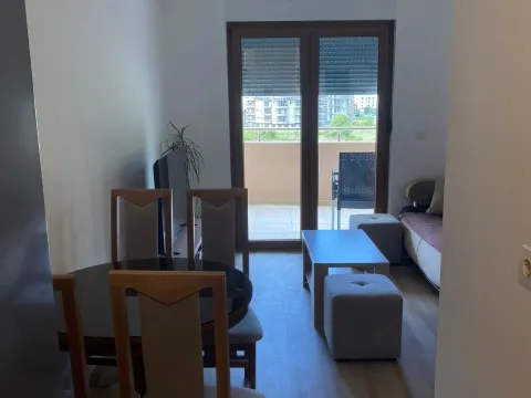 Izdavanje, dvosoban stan, 70m², Igalo, Herceg Novi - image 3