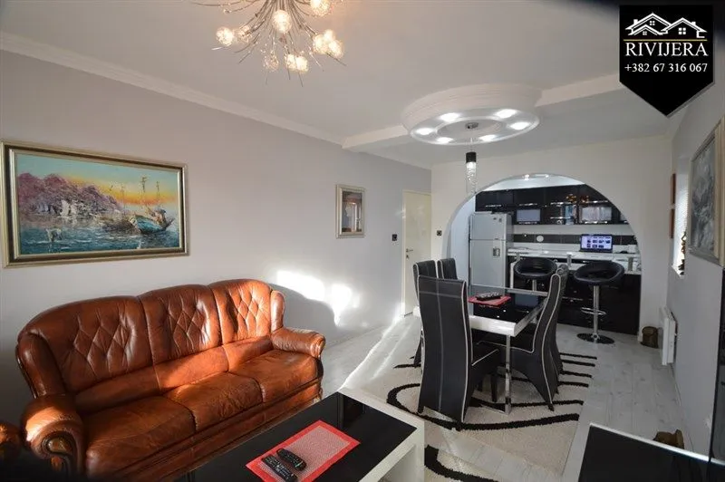 Prodaja, kuća, 200m², Baošići, Herceg Novi