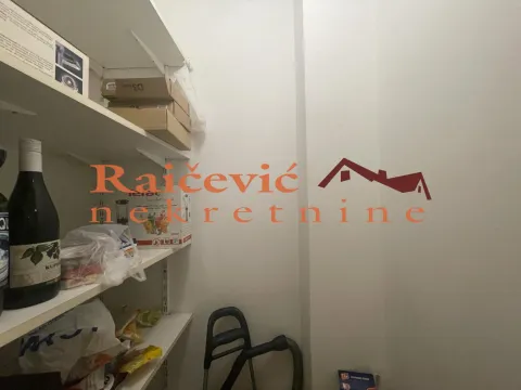 Izdavanje, trosoban stan, 74m², Vračar Hram, Vračar Sve Podlokacije - image 16