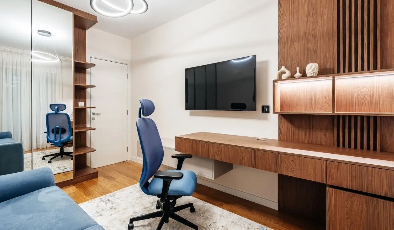 Izdavanje, dvosoban stan, 73m², Central Point, Podgorica