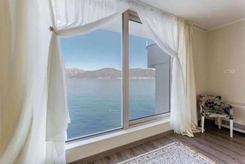 Prodaja, kuća, 240m², Krašići, Tivat