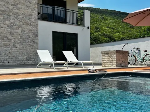 Sale, house, 180m², Radanovići, Kotor - image 2