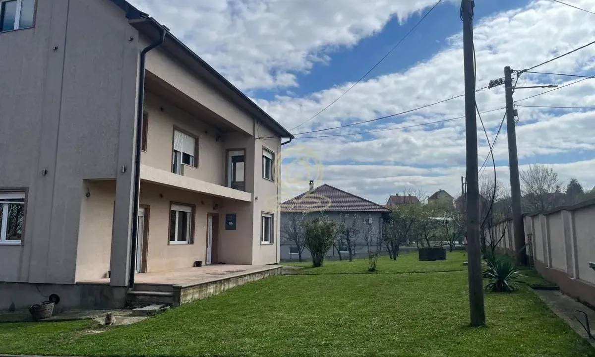 Prodaja, kuća, 310m², Čukarica, Beograd