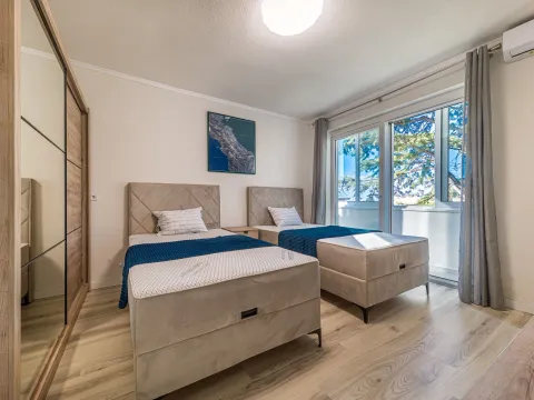 Rent, two bedroom apartment, 58m², Centar, Bar - image 18