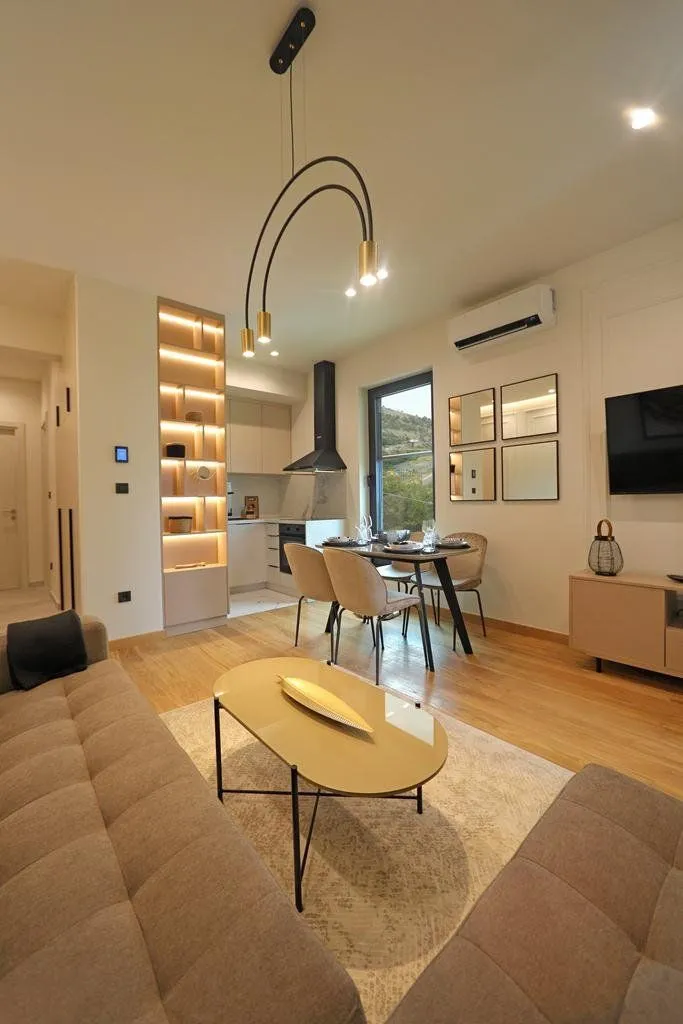 Izdavanje, jednosoban stan, 45m², Centar, Podgorica