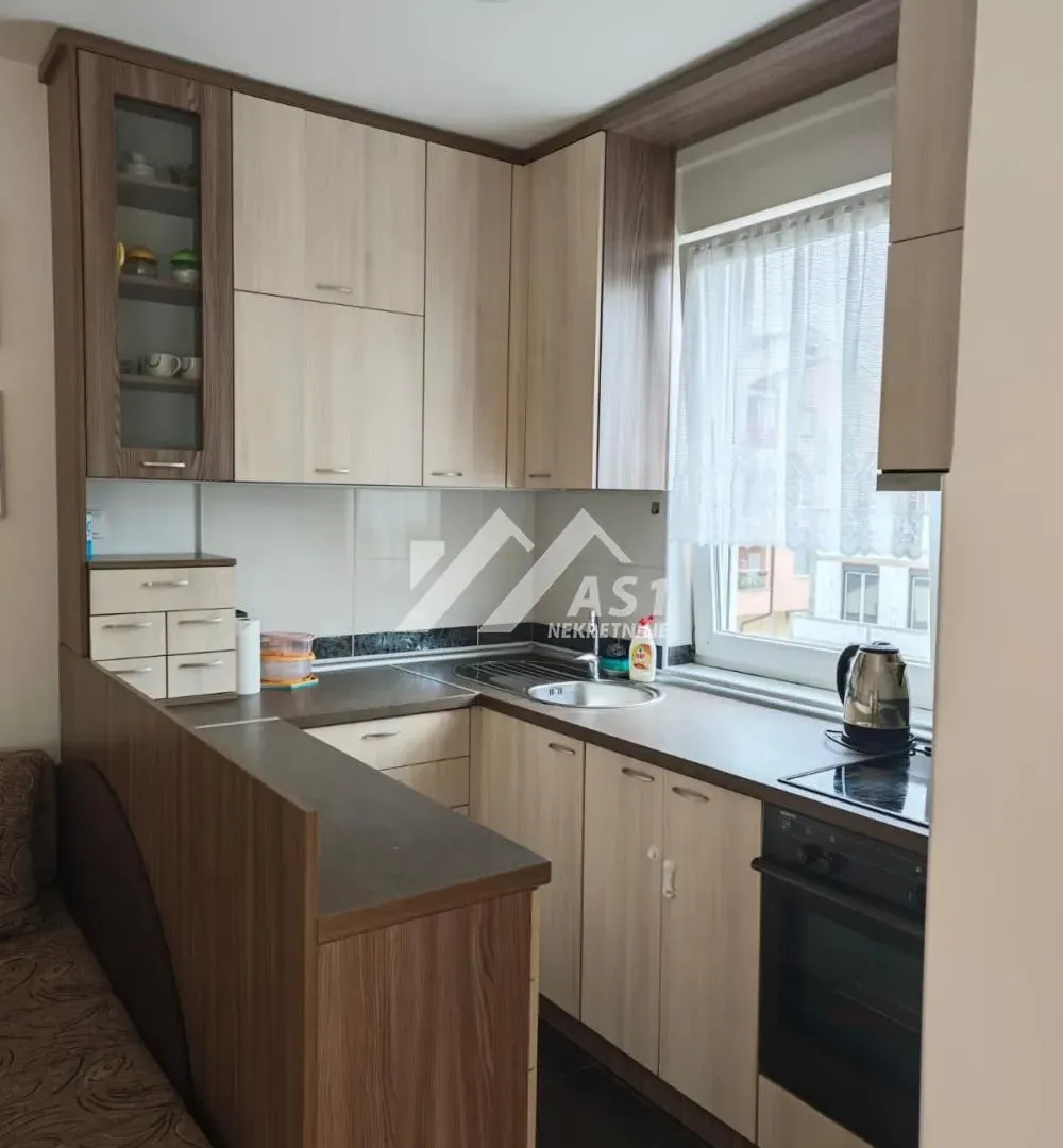 Izdavanje, jednosoban stan, 43m², Telep, Novi Sad Sve Podlokacije
