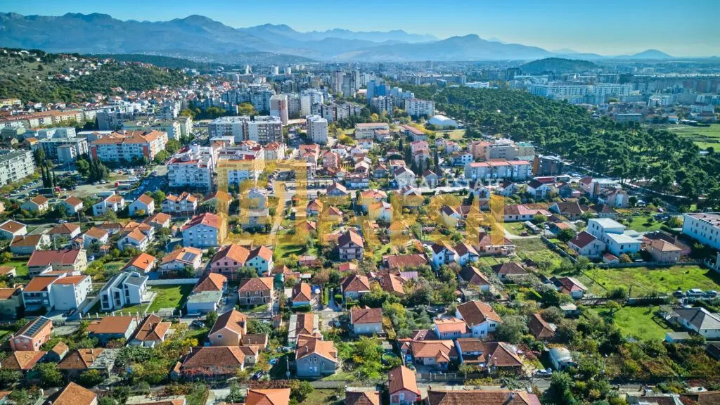 Prodaja, plac, 340m², Tološi, Podgorica