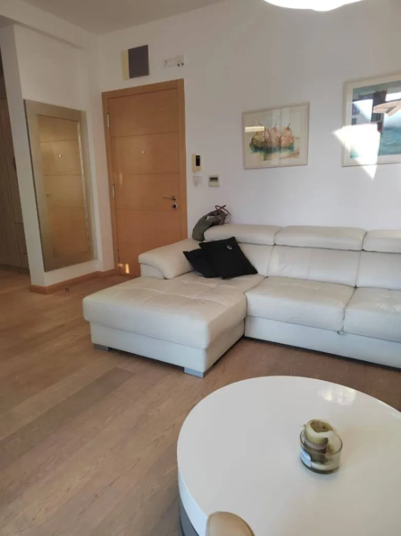 Rent, apartment, 50m², Centar, Budva