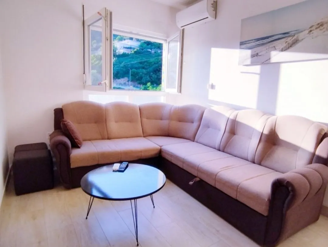 Izdavanje, jednosoban stan, 46m², Meljine, Herceg Novi