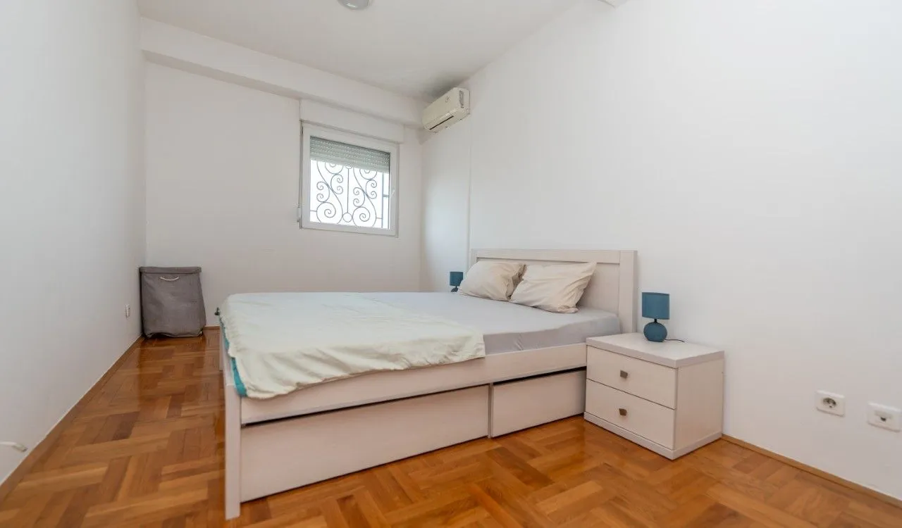 Rent, three bedroom apartment, 92m², City Kvart, Podgorica