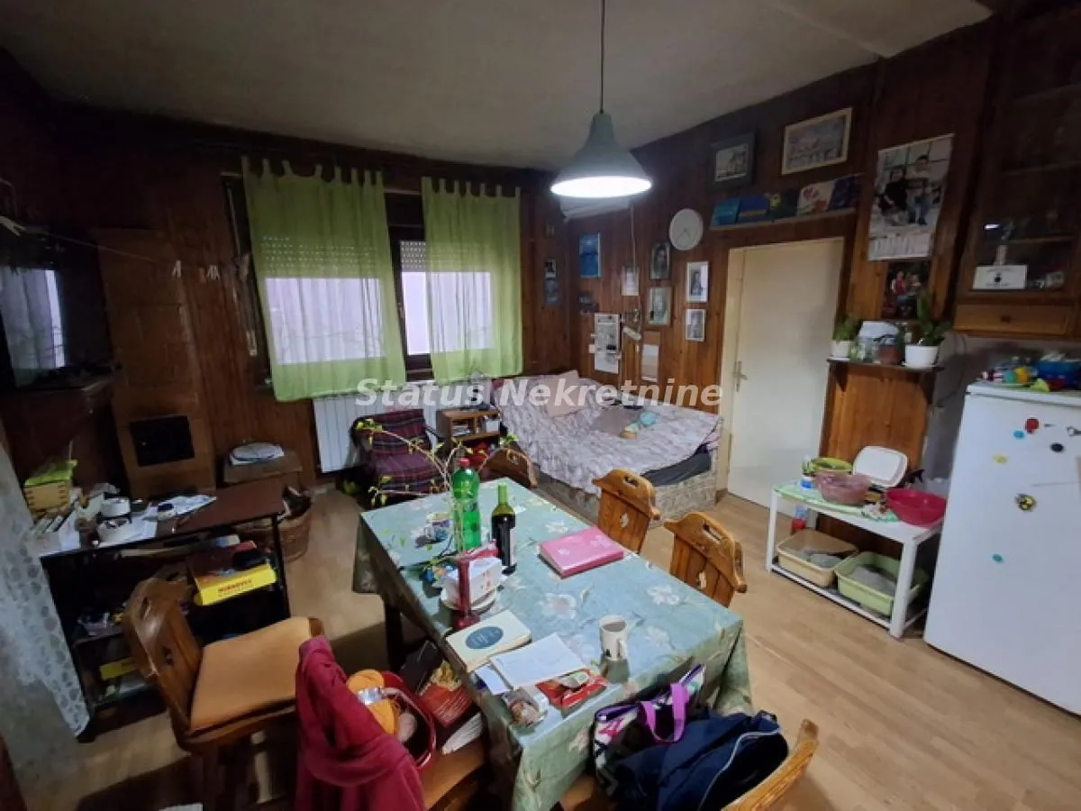 Prodaja, kuća, 156m², Futog, Novi Sad Sve Podlokacije