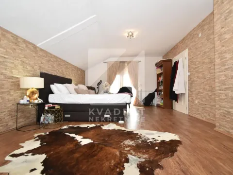 Rent, house, 250m², Donja Gorica, Podgorica - image 12