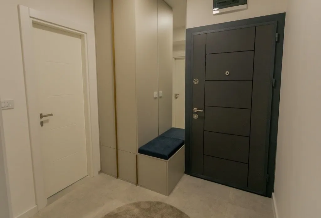 Izdavanje, jednosoban stan, 45m², Seljanovo, Tivat