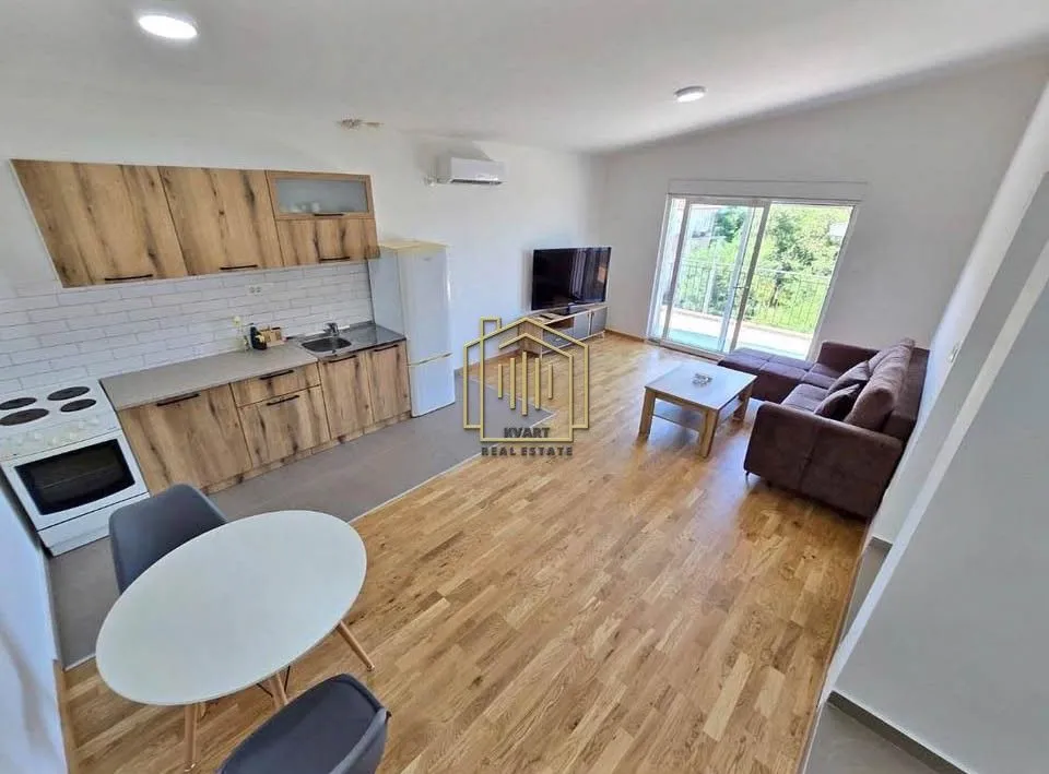 Prodaja, jednosoban stan, 80m², Zagorič, Podgorica