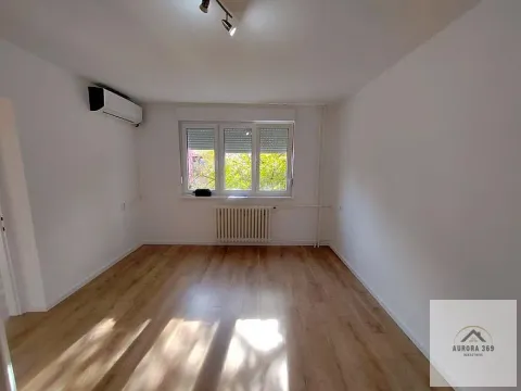 Sale, two bedroom apartment, 43m², Detelinara, Novi Sad Sve Podlokacije - image 1