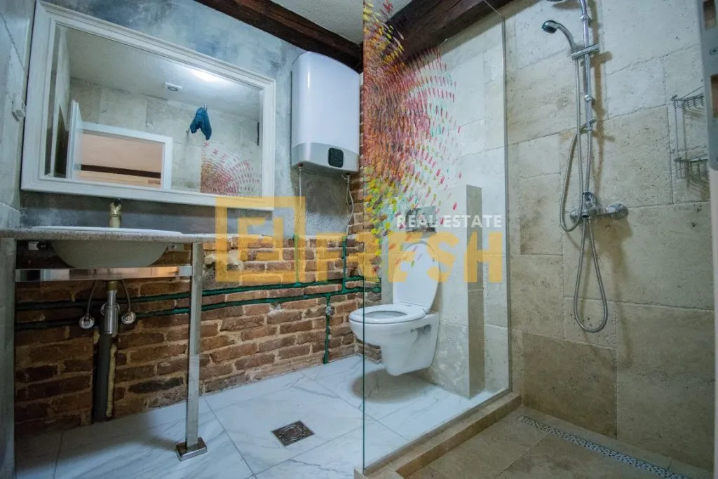 Sale, office space, 300m², Mareza, Podgorica