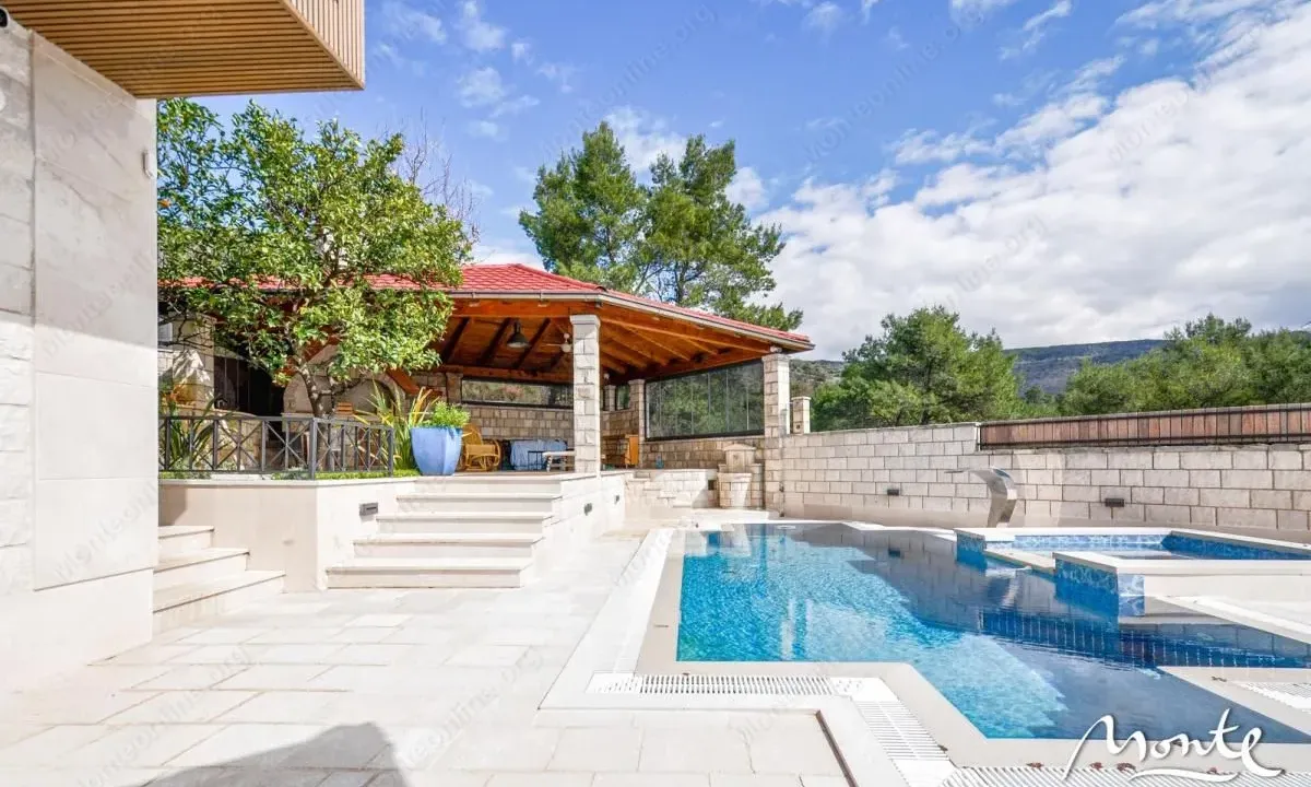 Sale, house, 240m², Tivat, Crna Gora