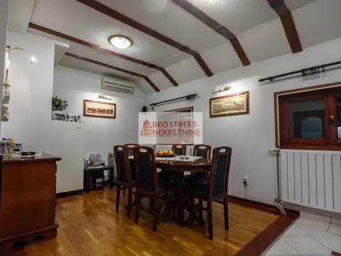 Prodaja, četvorosoban stan, 131m², Stari Grad, Beograd - image 3