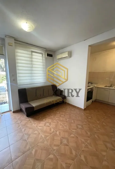 Rent, one bedroom apartment, 42m², Gornja Gorica, Podgorica