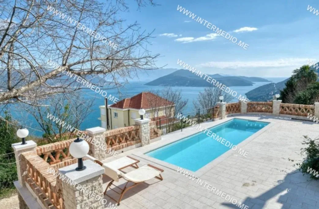 Prodaja, kuća, 168m², Žvinje, Herceg Novi