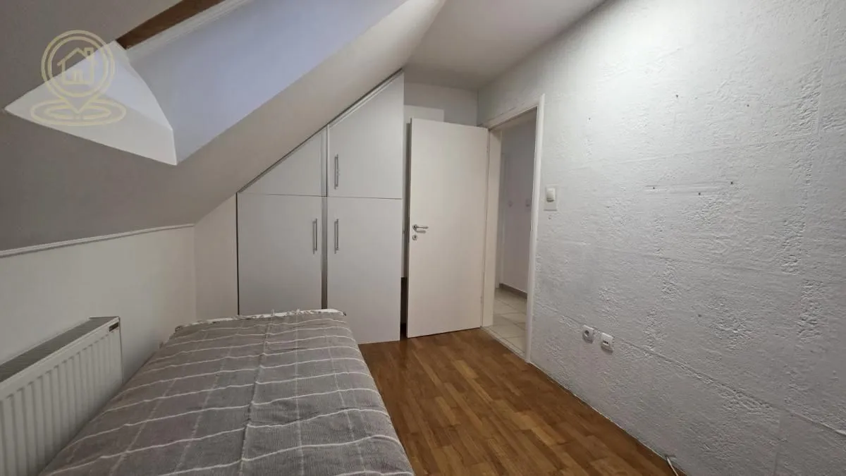 Prodaja, četvorosoban stan, 90m², Grbavica, Novi Sad Sve Podlokacije