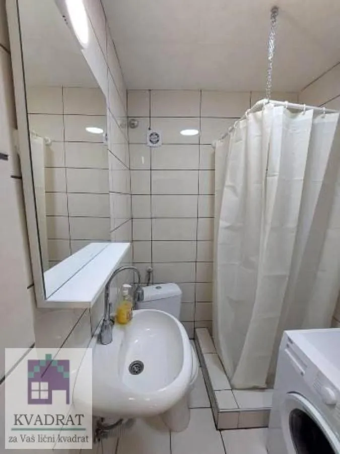 Prodaja, dvosoban stan, 47m², Banatić, Novi Sad Sve Podlokacije