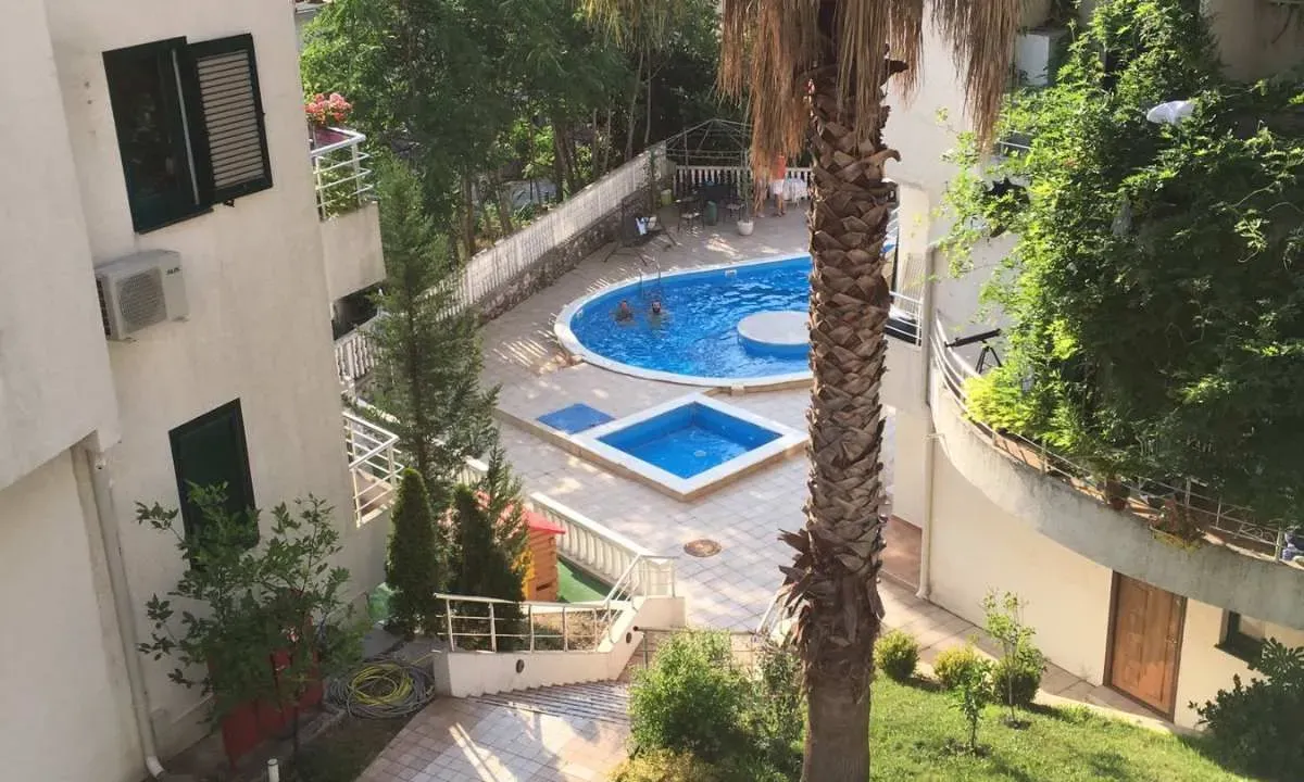 Rent, two bedroom apartment, 46m², Risan, Kotor