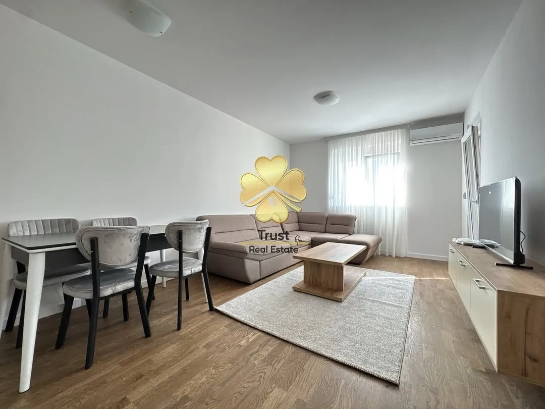 Izdavanje, jednosoban stan, 50m², Stari Aerodrom, Podgorica