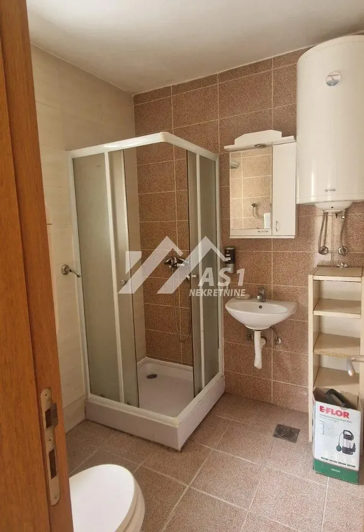 Rent, house, 240m², Novi Majur, Petrovaradin