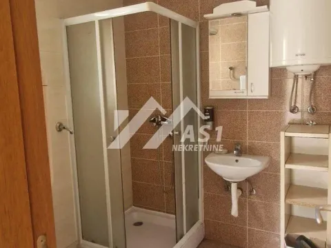 Izdavanje, kuća, 240m², Novi Majur, Petrovaradin - image 8