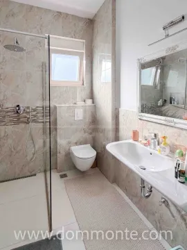 Rent, two bedroom apartment, 100m², Gornja Lastva, Tivat - image 15