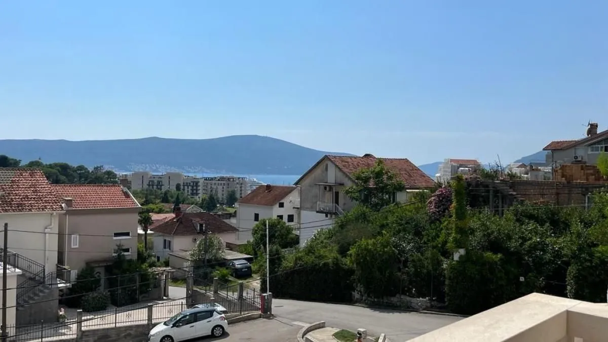 Prodaja, jednosoban stan, 46m², Tivat, Crna Gora