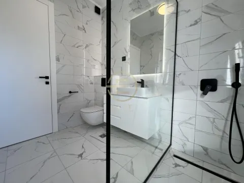 Sale, four bedroom apartment, 114m², Centar, Novi Sad - image 20