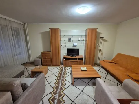 Izdavanje, dvosoban stan, 61m², Novi Beograd Blok 70, Novi Beograd Sve Podlokacije - image 4