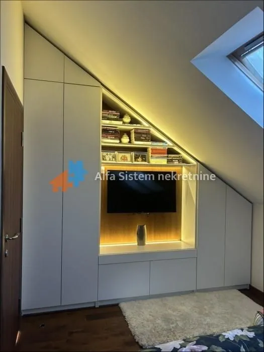 Izdavanje, stan, 107m², Denkova Basta, Zvezdara Sve Podlokacije